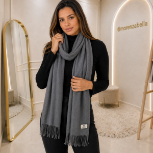 Cachecol Feminino Cinza Chumbo com Franjas